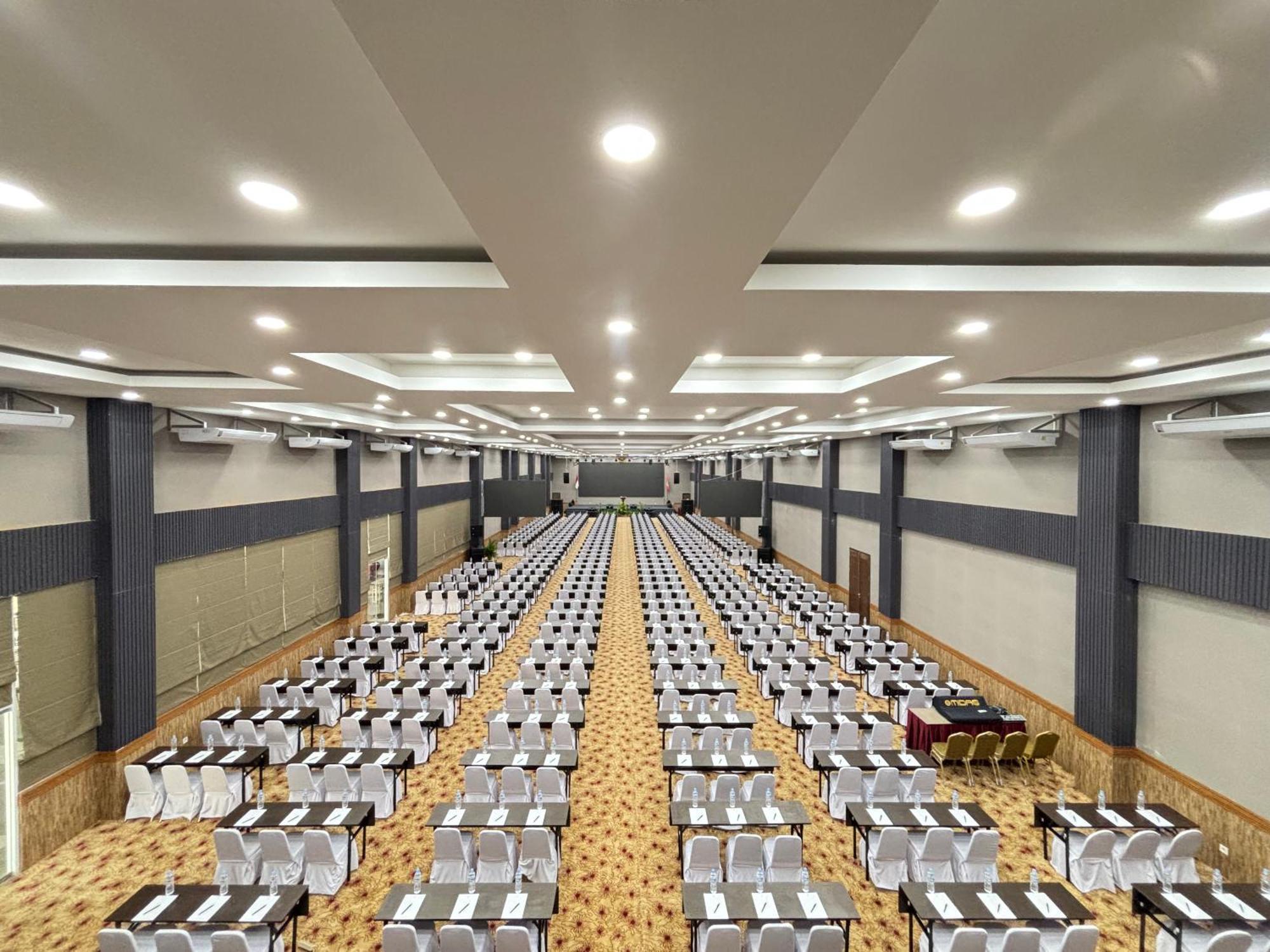 Vega Prime Hotel & Convention Sorong Luaran gambar