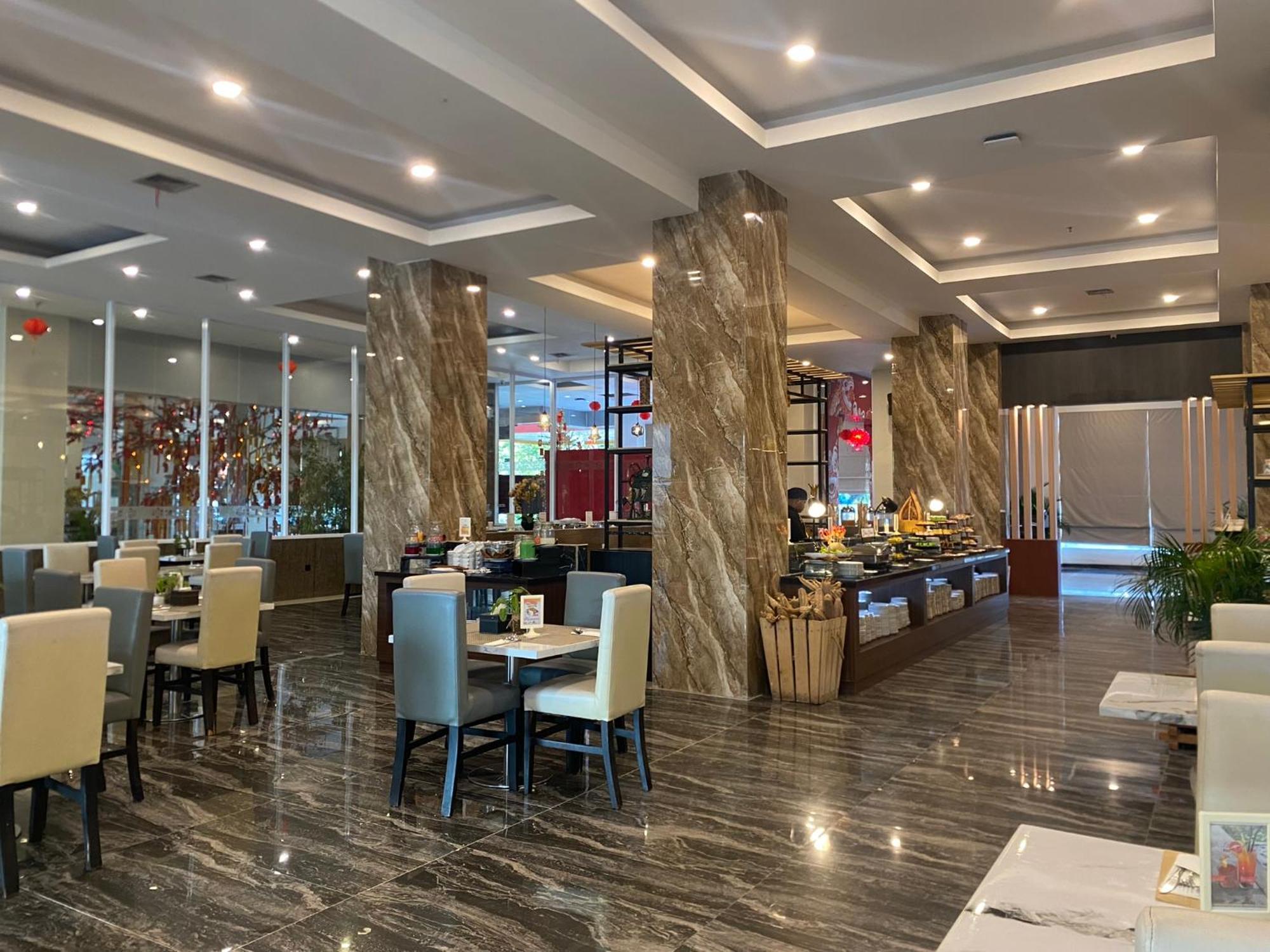 Vega Prime Hotel & Convention Sorong Luaran gambar