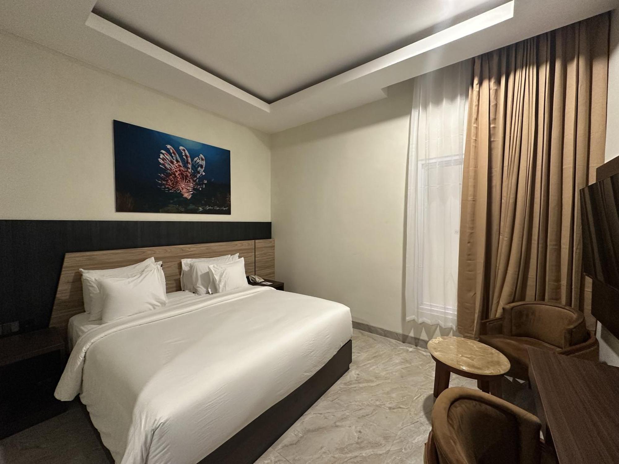 Vega Prime Hotel & Convention Sorong Bilik gambar